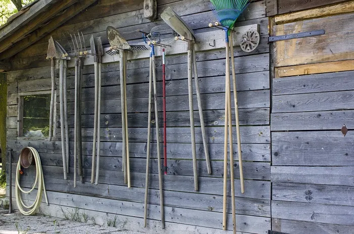 Avoid letting your tools touch the ground where they could get wet and encourage rust. Photo from piqsels.com